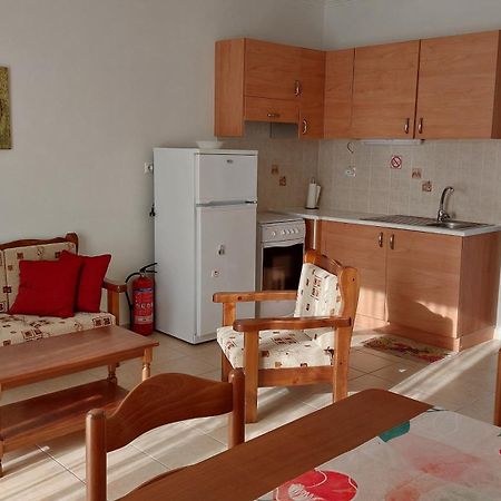 Giannos Apartments Agia Efimia Eksteriør billede