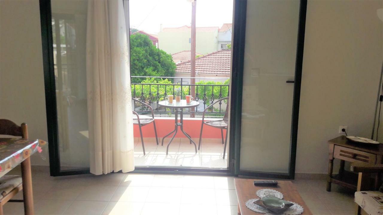 Giannos Apartments Agia Efimia Eksteriør billede