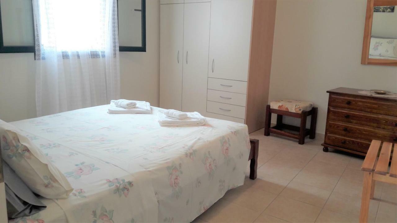 Giannos Apartments Agia Efimia Eksteriør billede