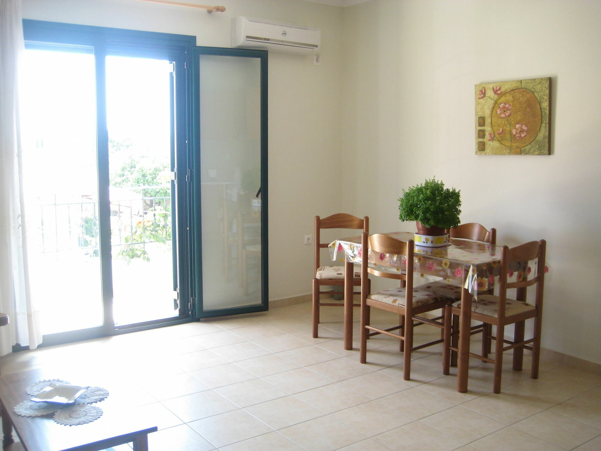 Giannos Apartments Agia Efimia Eksteriør billede